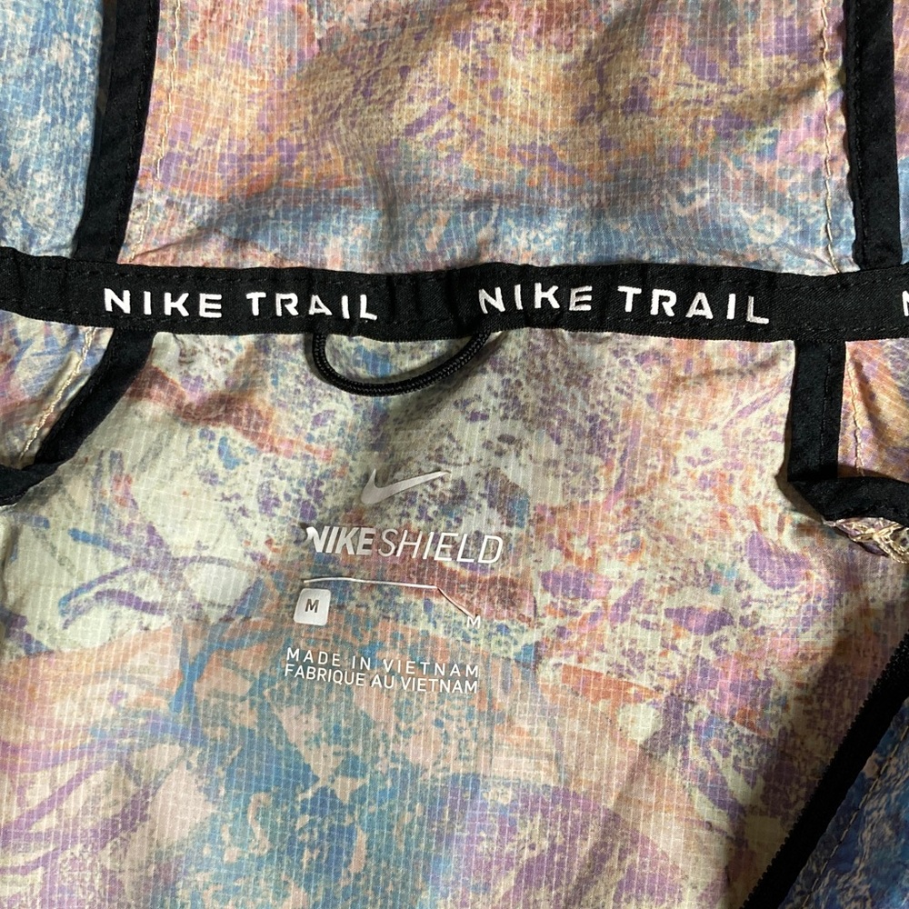 Nike Trail Shield Windrunner Packable Full Zip Ho… - image 11